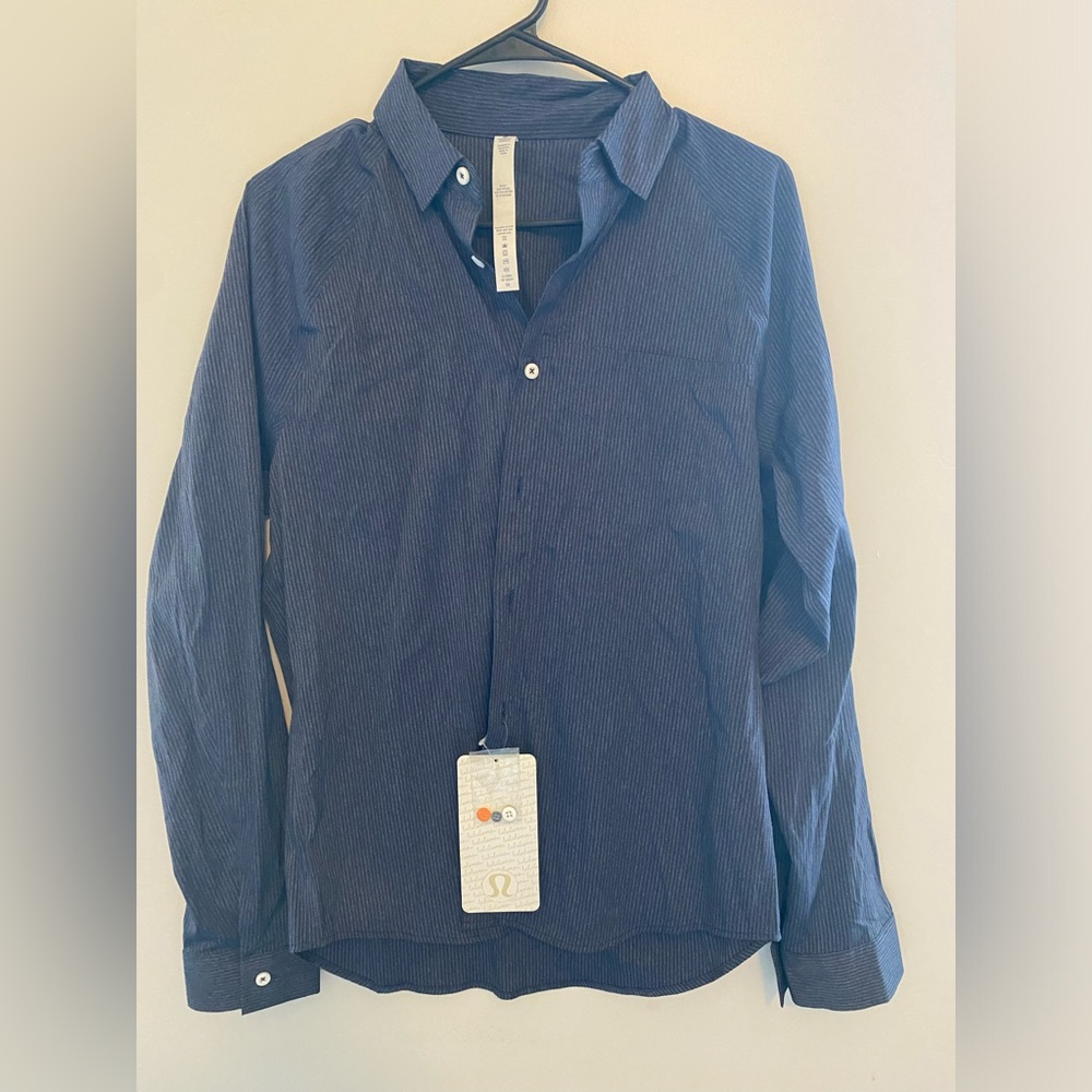 Lululemon size small button up